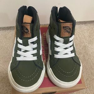 Toddler vans size 5